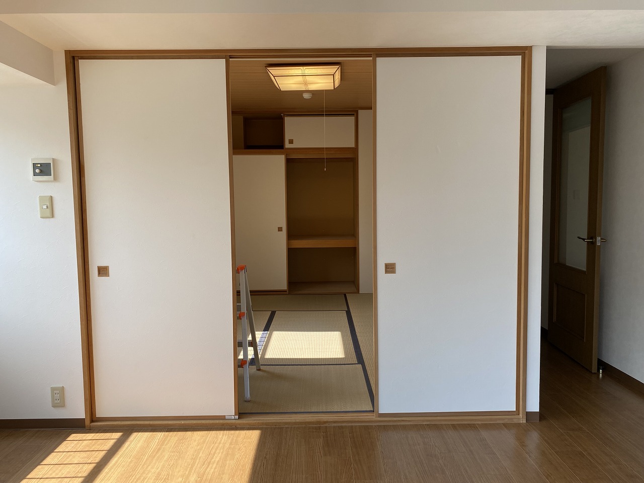 リノベーション前：LDKに隣接する和室スペース